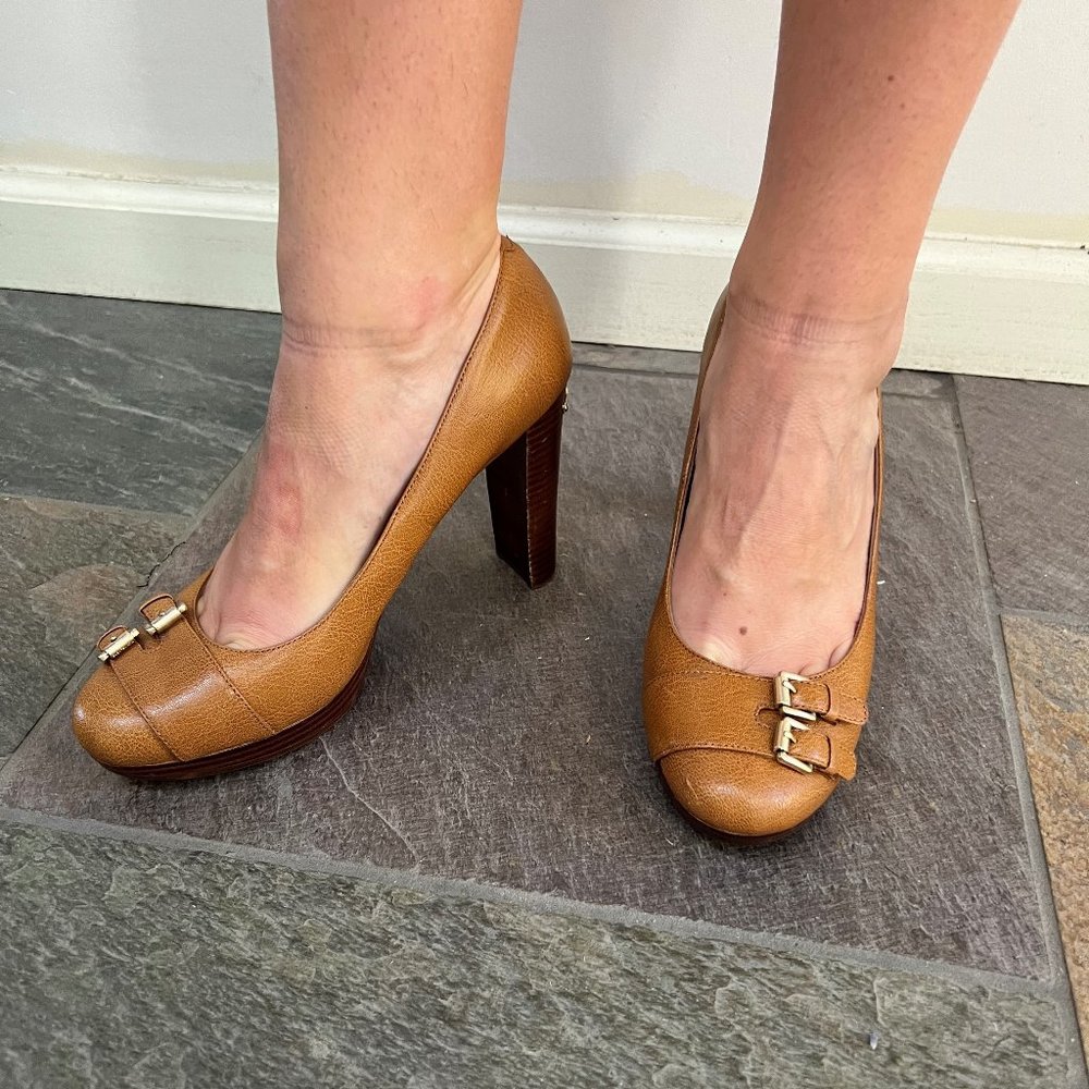 Saddle Leather Michael Kors pumps with stacked wooden heel & decorative buckles